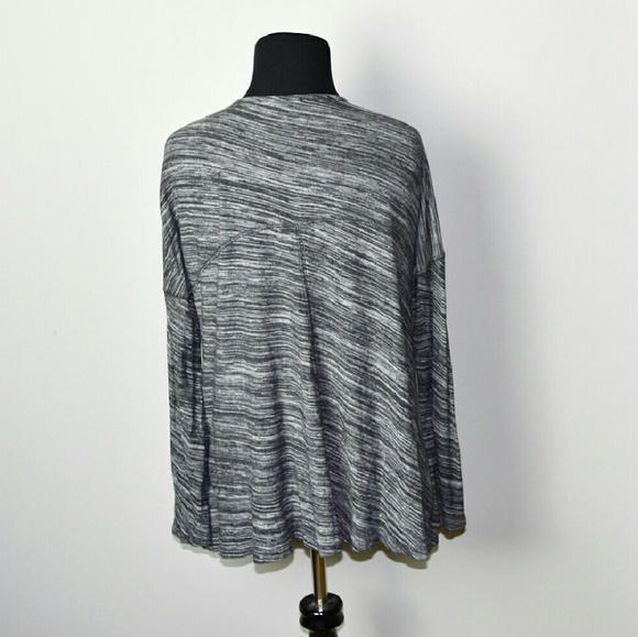 Cynthia Rowley Grey and Black Flowy Top - Picture 2 of 2